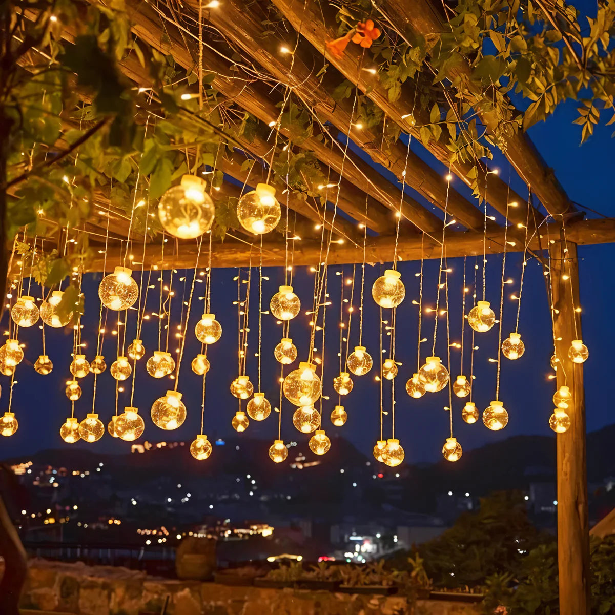 Iskra | Guirlande Solaire Boules Lumineuses