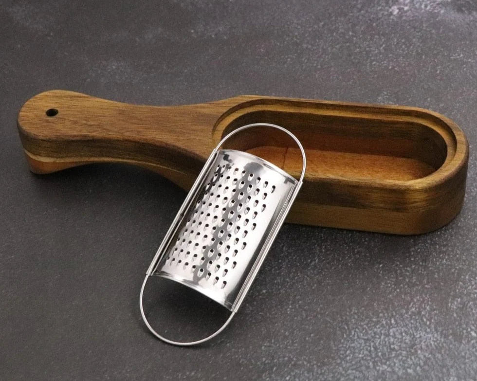 Skara | Râpe à Fromage avec Collecteur Amovible en Bois d’Acacia