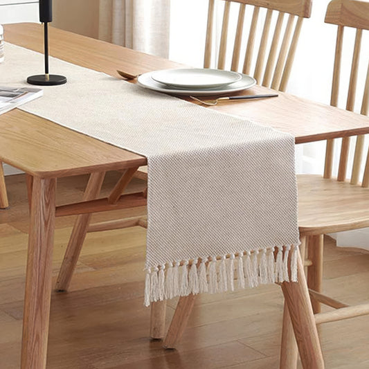 Brynja | Chemin de Table Tissé