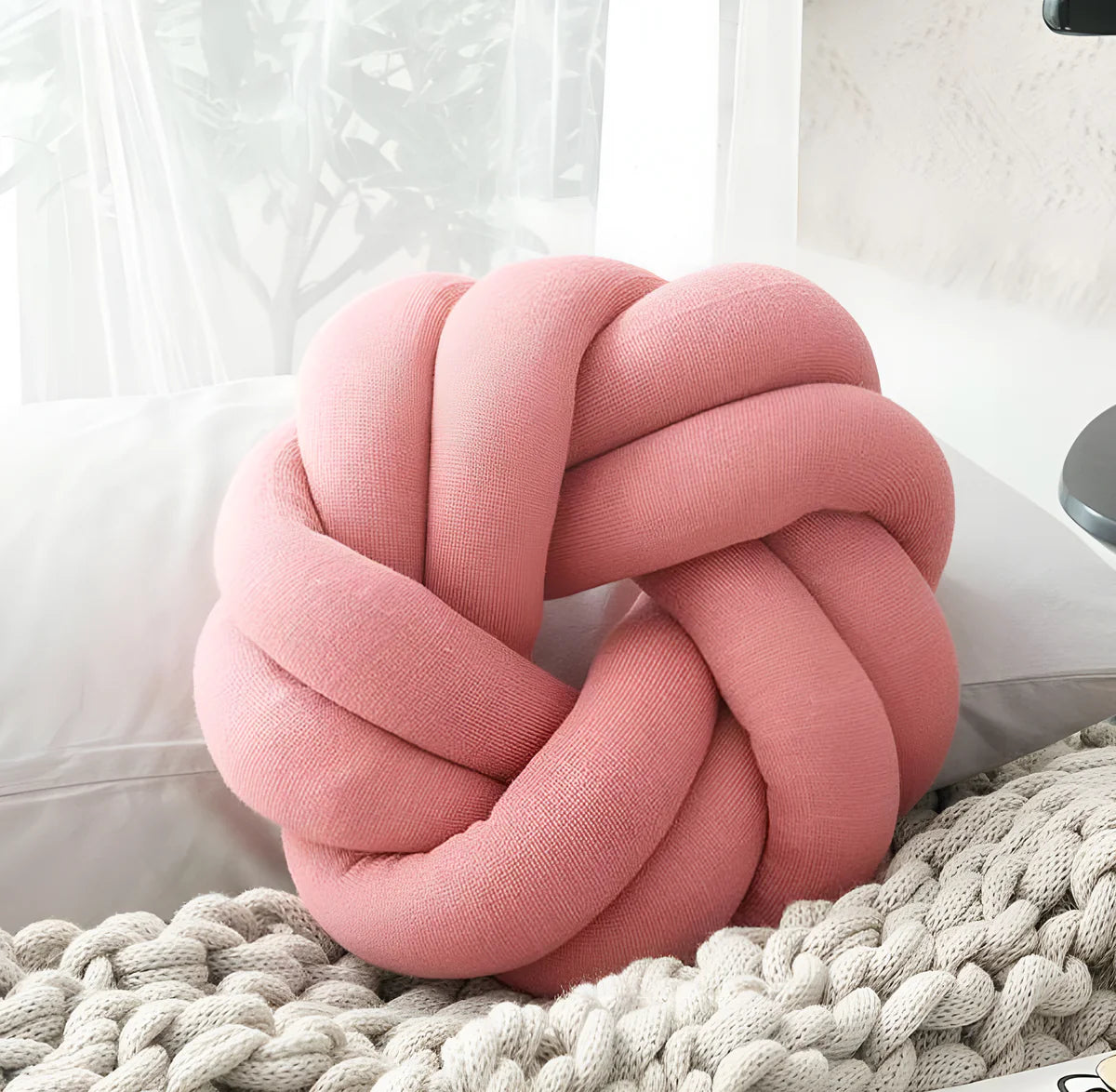 Elva | Coussin Nœud Sculpté