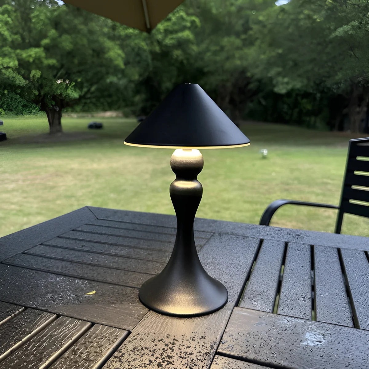 Inari | Lampe de Table Sculptée LED