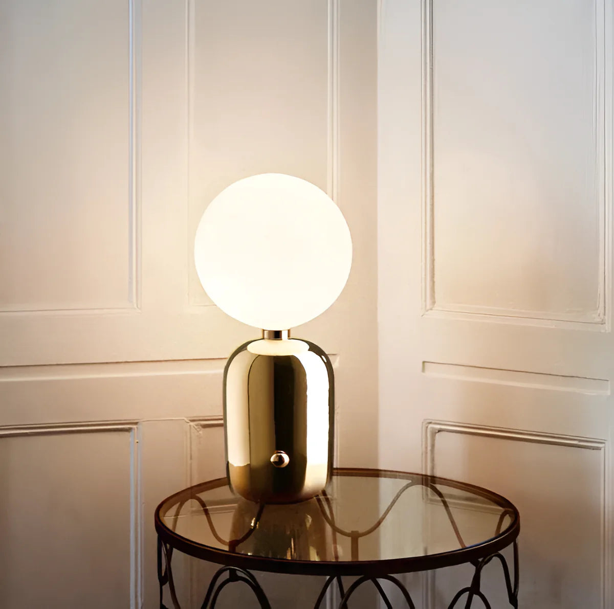 Kaia | Lampe de Table Globe Sculpturale