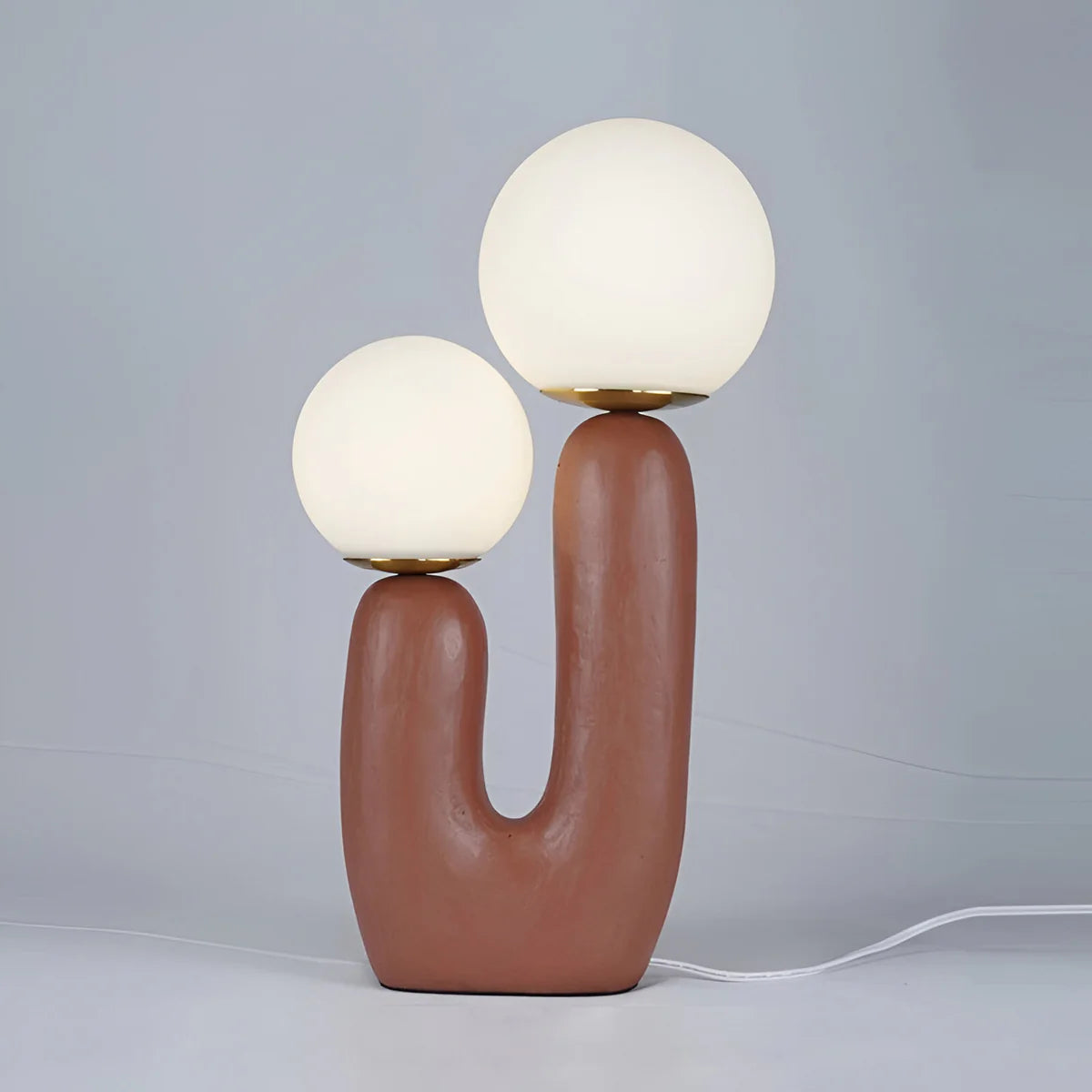 Nerea | Lampe de Table Sculpturale en Résine