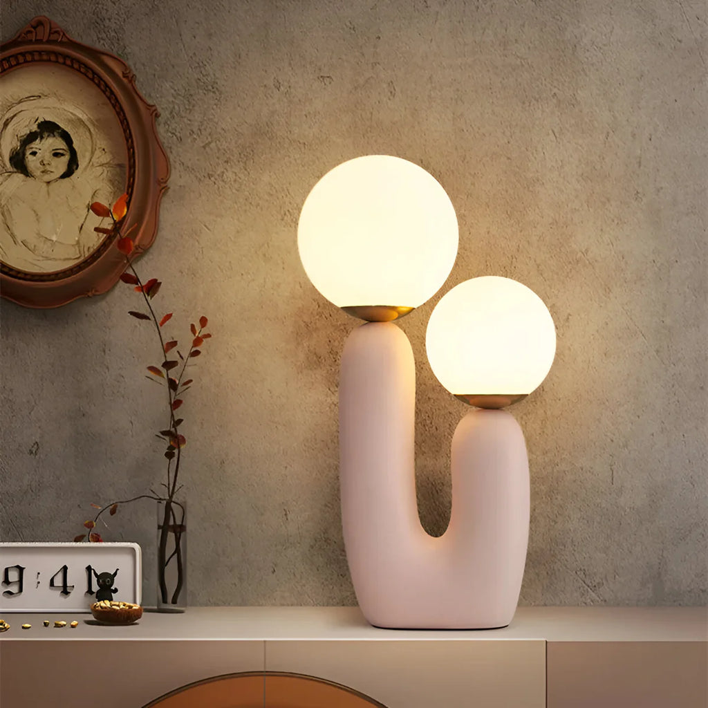 Nerea | Lampe de Table Sculpturale en Résine