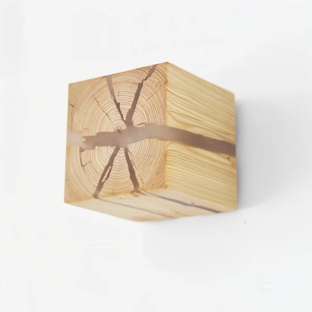 Nilo | Applique Murale Cube en Bois Fendu