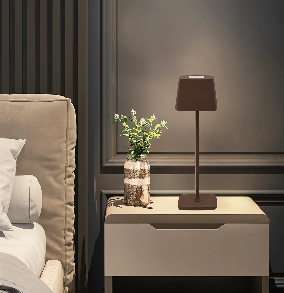 Nomi | Lampe de Table Rechargeable en Aluminium