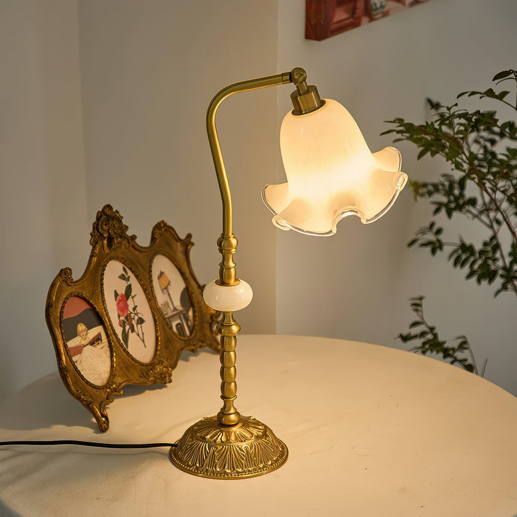 Orrin | Lampe de Table Tulipe en Laiton
