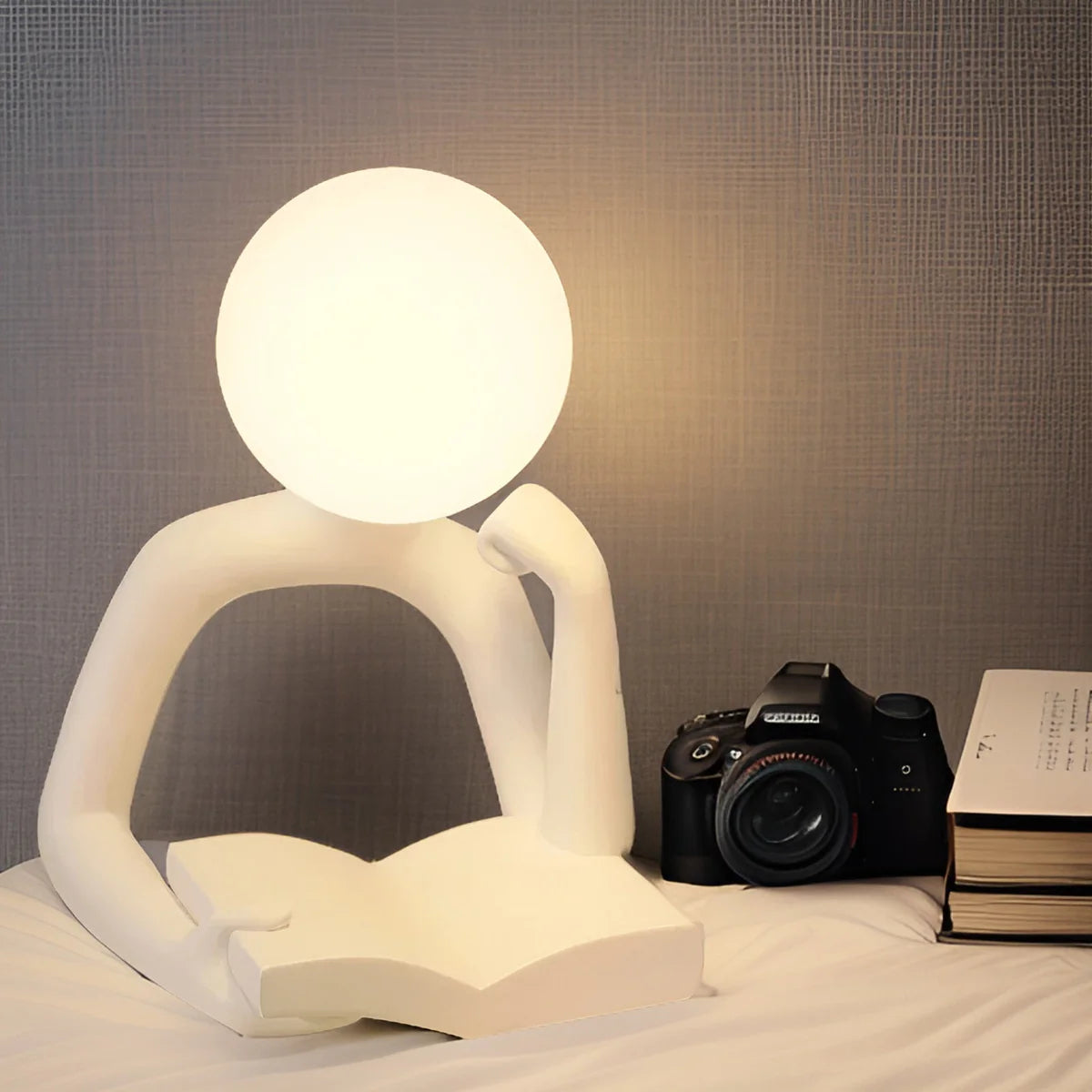 Sulo | Lampe de Table Sculpturale en Résine