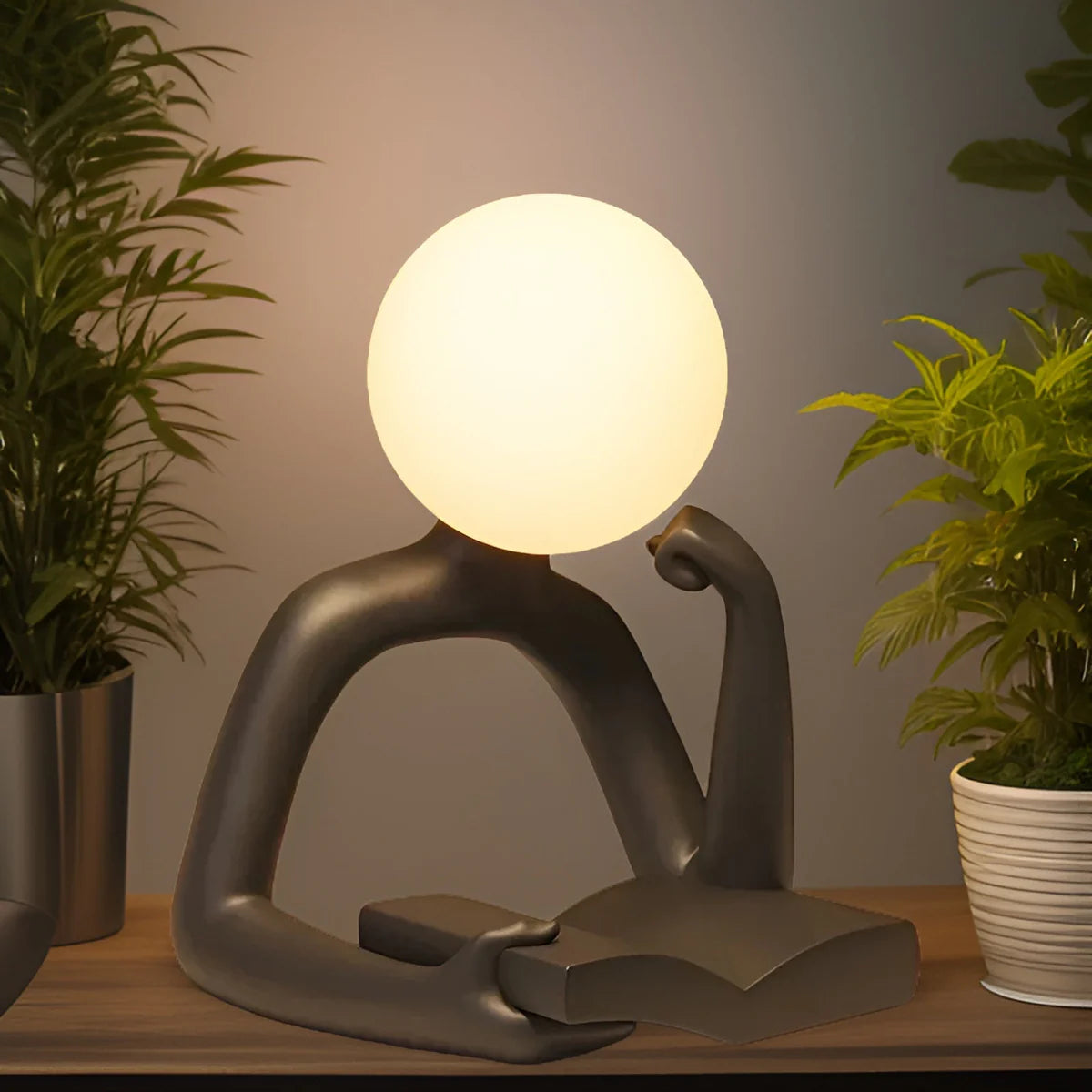 Sulo | Lampe de Table Sculpturale en Résine