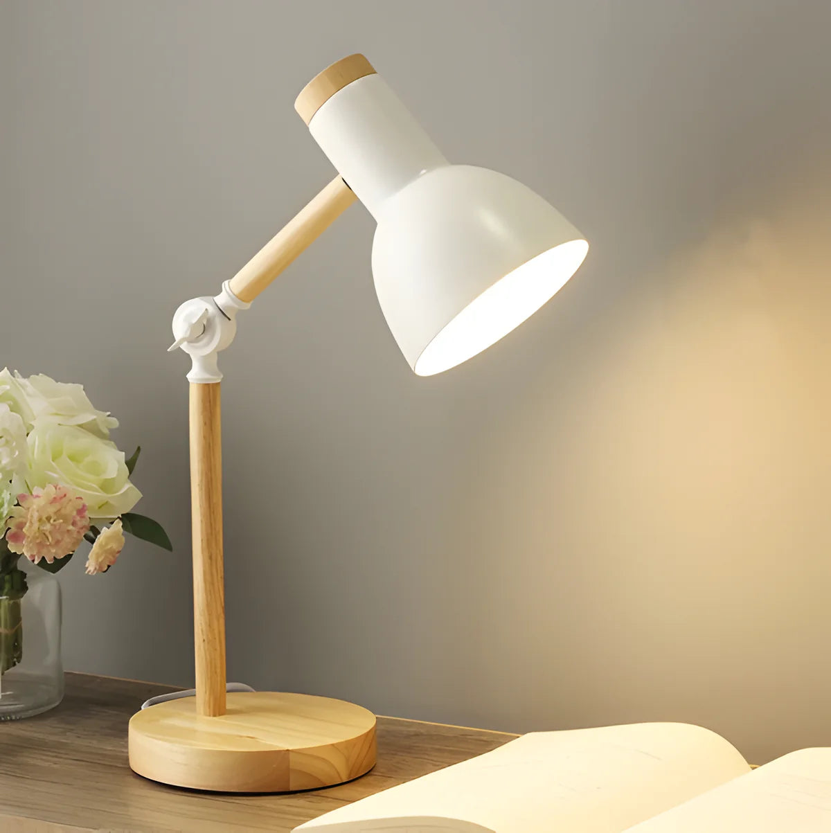 Svala | Lampe de Bureau en Bois & Fer