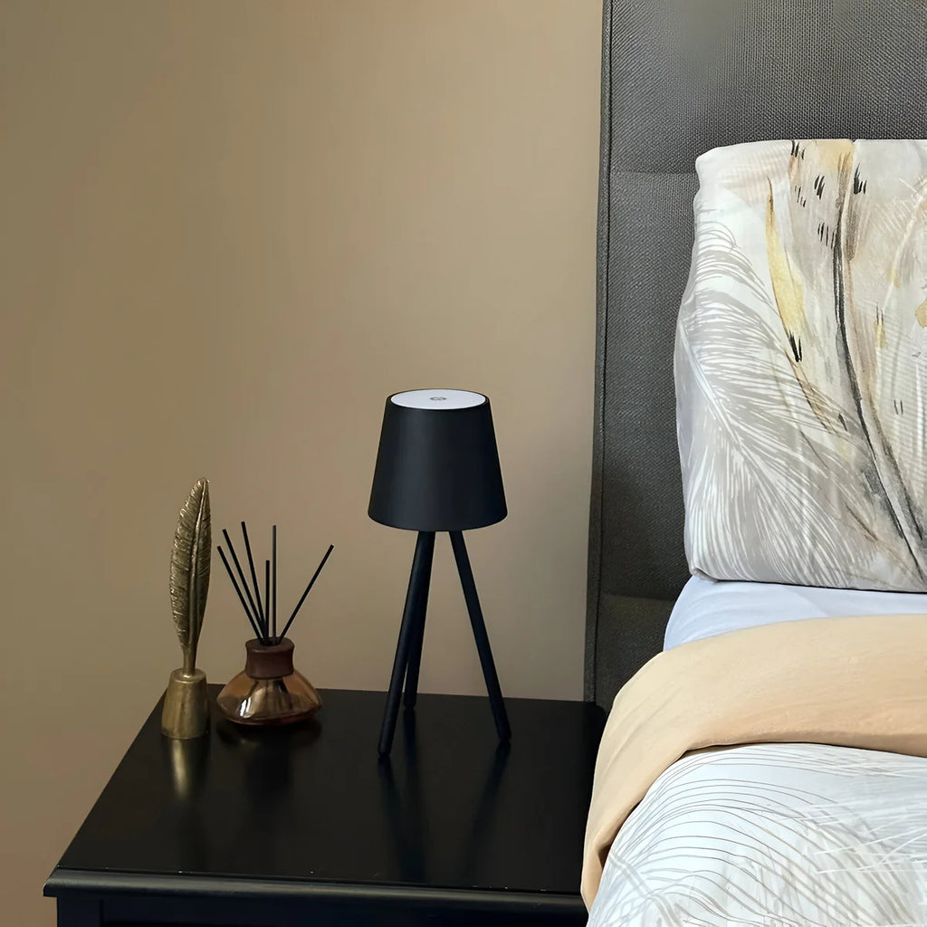 Svela | Lampe de Table Trépied Rechargeable