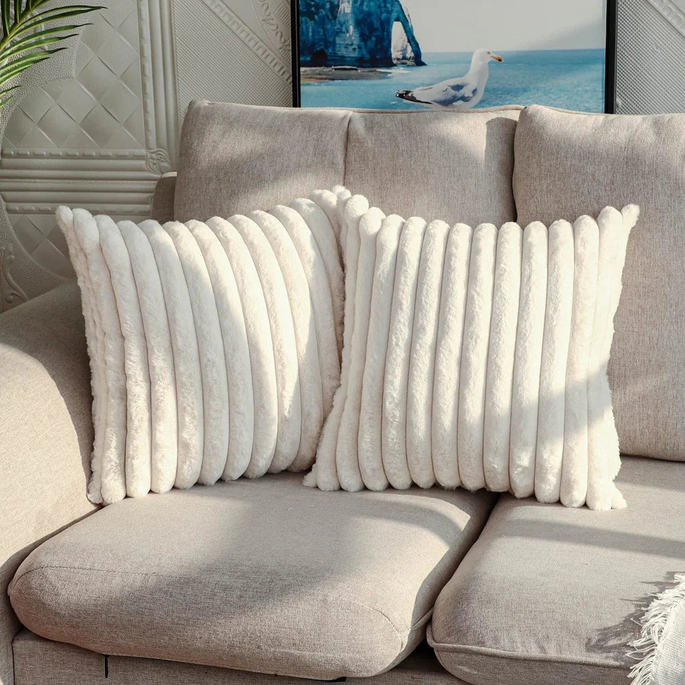 Thora | Housse de Coussin en Fausse Fourrure
