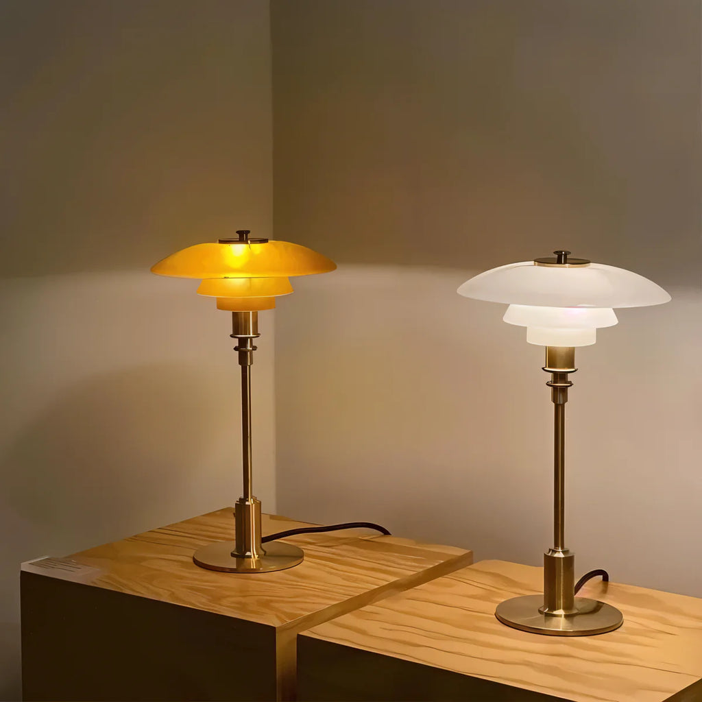 Tindra | Lampe de Table en Verre Strié & Laiton
