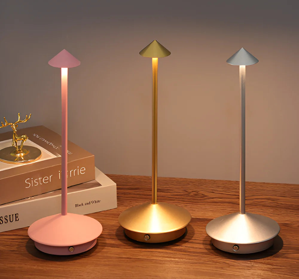 Vaxa | Lampe de Table LED Rechargeable à Cône