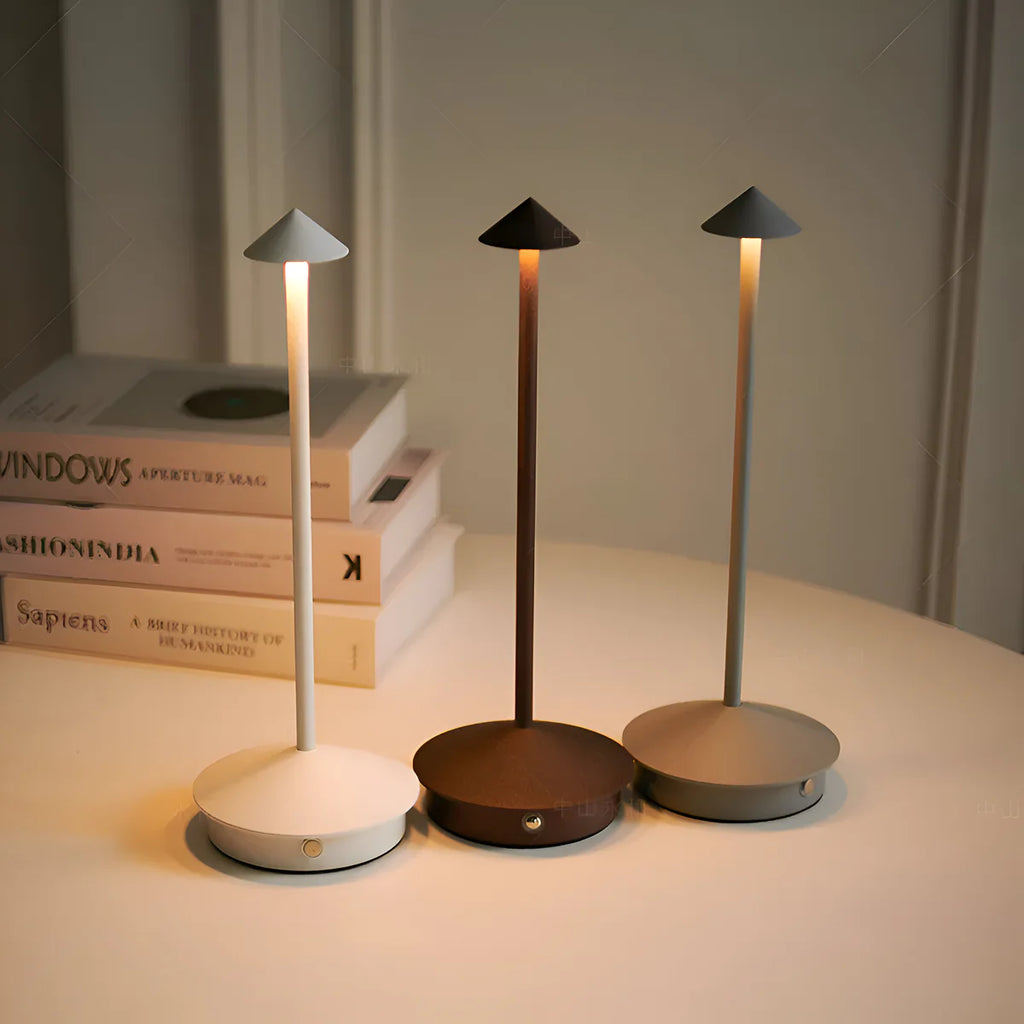 Vaxa | Lampe de Table LED Rechargeable à Cône