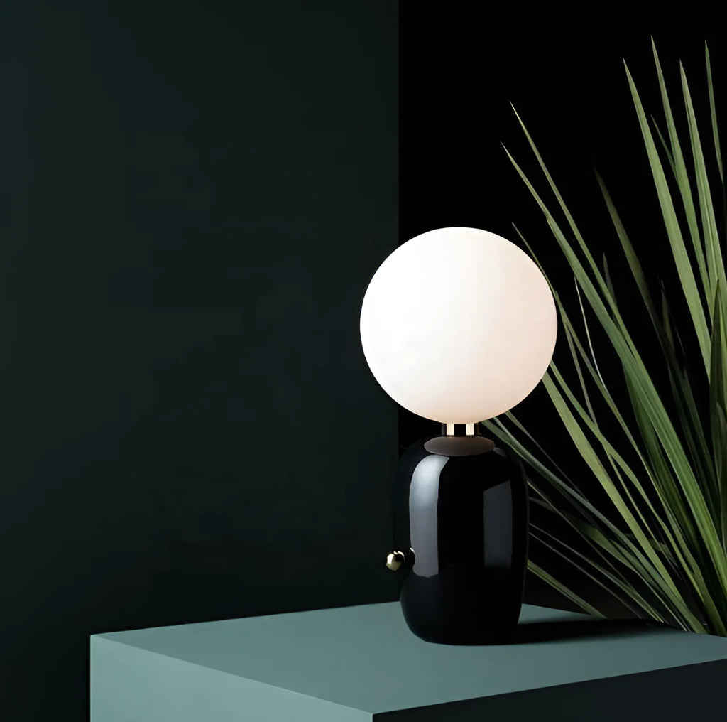 Vera | Lampe de Table Sphérique en Verre Dimmable
