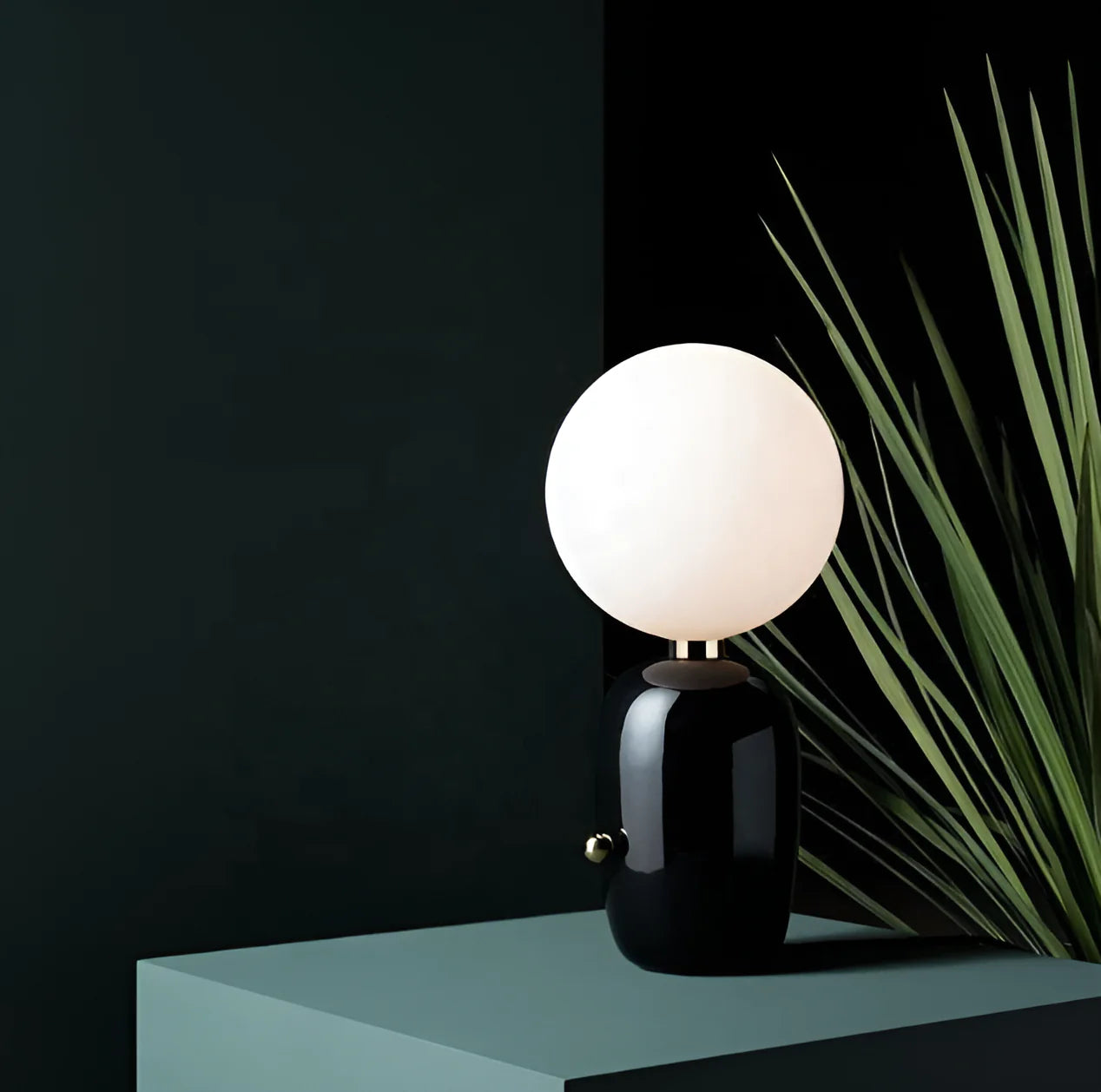 Vera | Lampe de Table Sphérique en Verre Dimmable