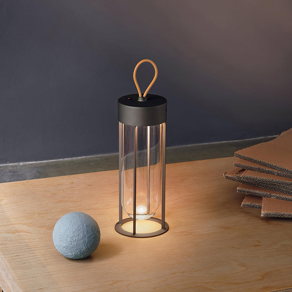 Nevia | Lampe de table rechargeable